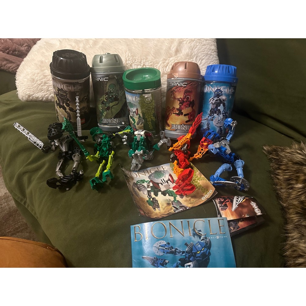 Lego Bionicle Lot of 5 Figures 8566 8535 8576 8534 8570 with Canisters